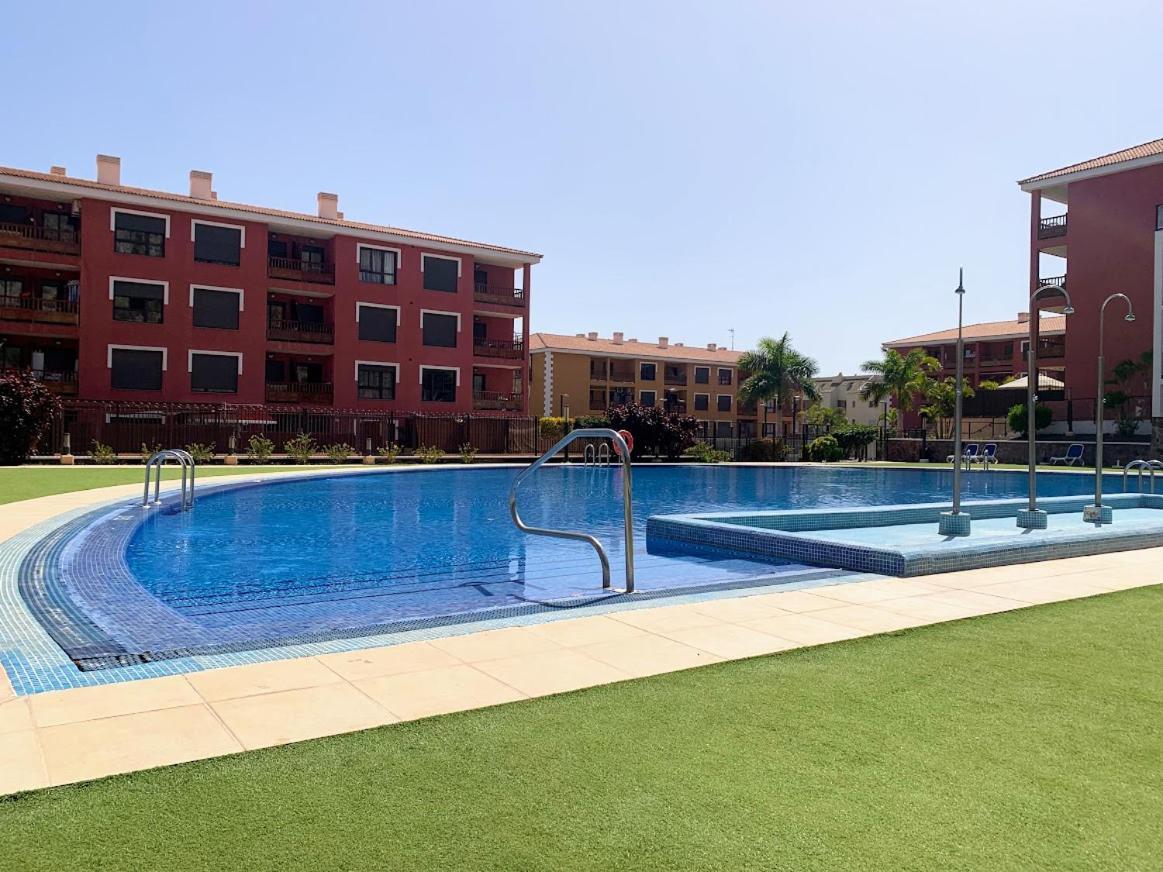 Apartamento Luminoso y Elegante, piscinas y pistas de pádel Palm-mar Exterior foto